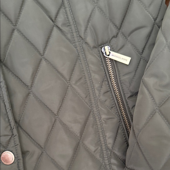 MICHAEL Michael Kors Dark Green Quilted Puffer with Cream Collar - Picture 4 of 8